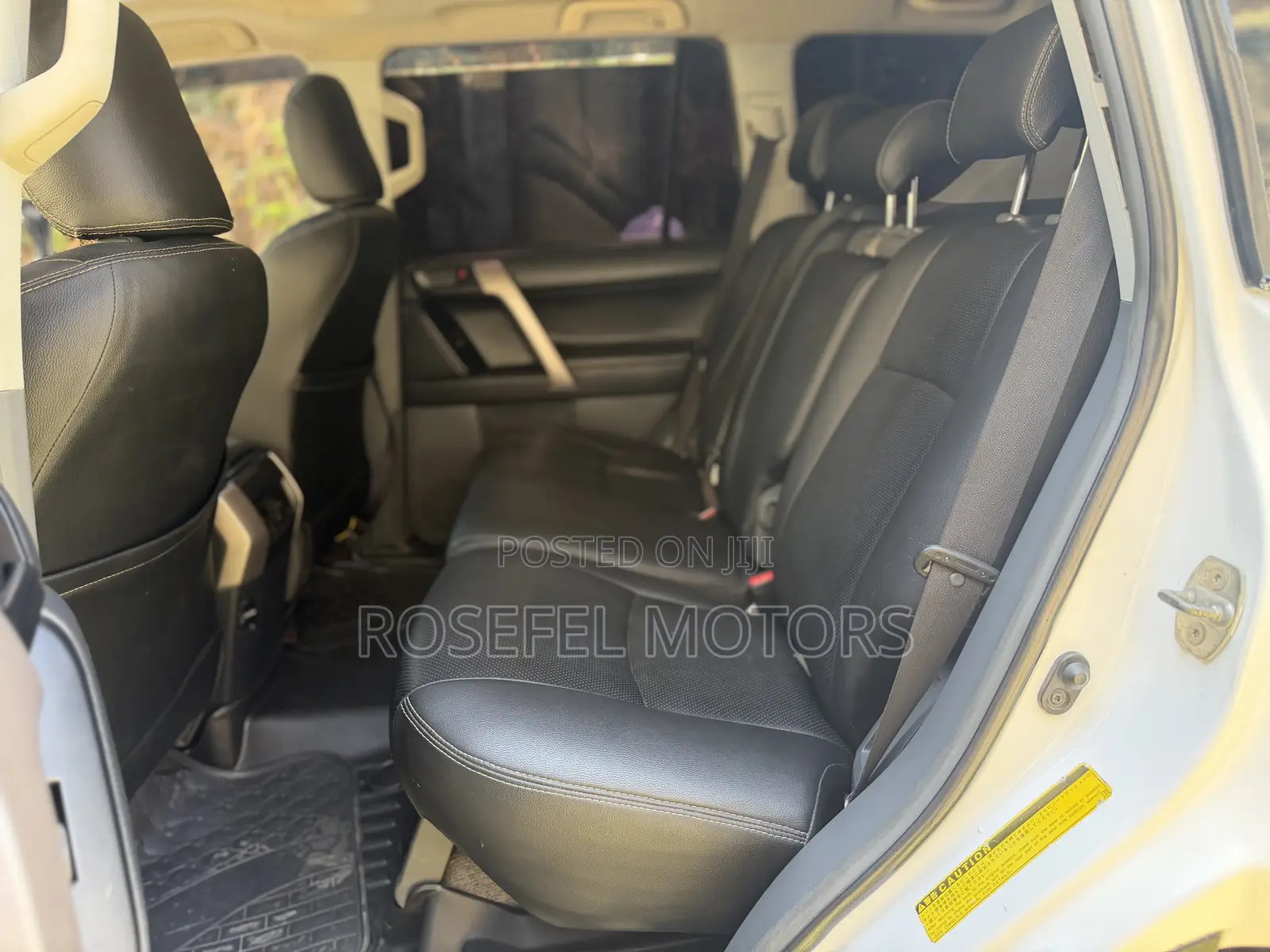 Toyota Land Cruiser Prado 2.7 i 2011 White