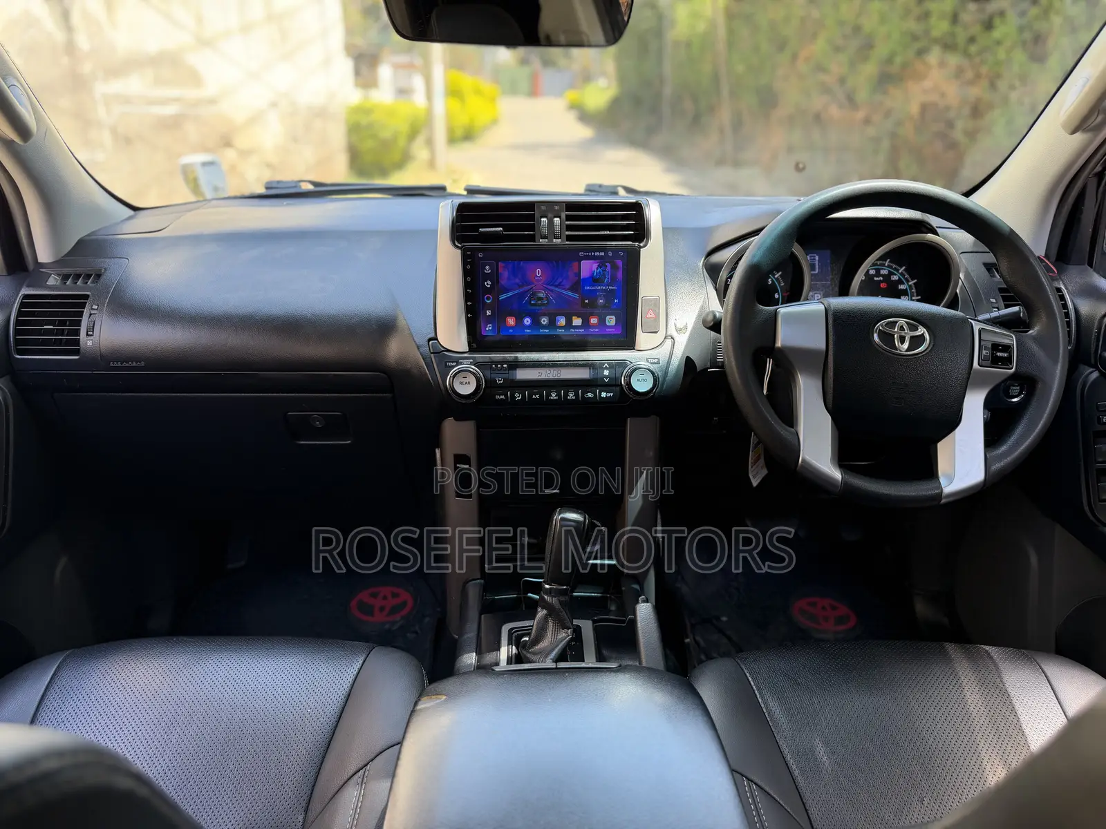 Toyota Land Cruiser Prado 2.7 i 2011 White