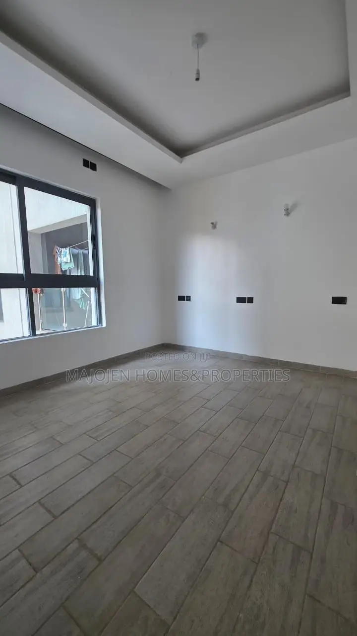 2bdrm Apartment in Valley Arcade for rent