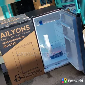 AR-101S Compact Fridge – Space-Saving Refrigerator for Home Office