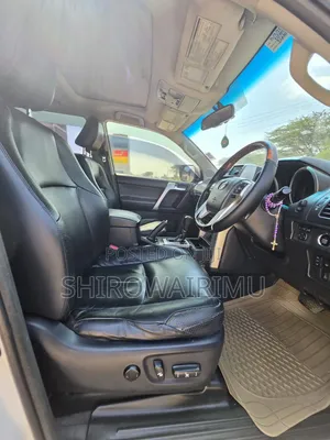Toyota Land Cruiser Prado 2012 Pearl