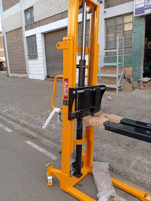 Brand New Manual Stacker/Warehouse Stacker
