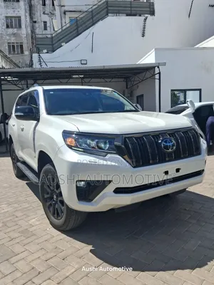 Toyota Land Cruiser 2019 White