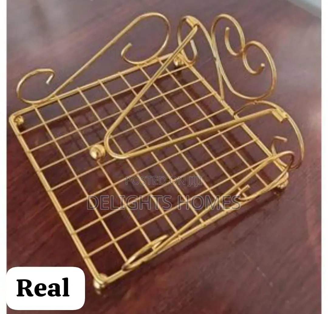 Love Shape Metallic Serviet Holder-Pa