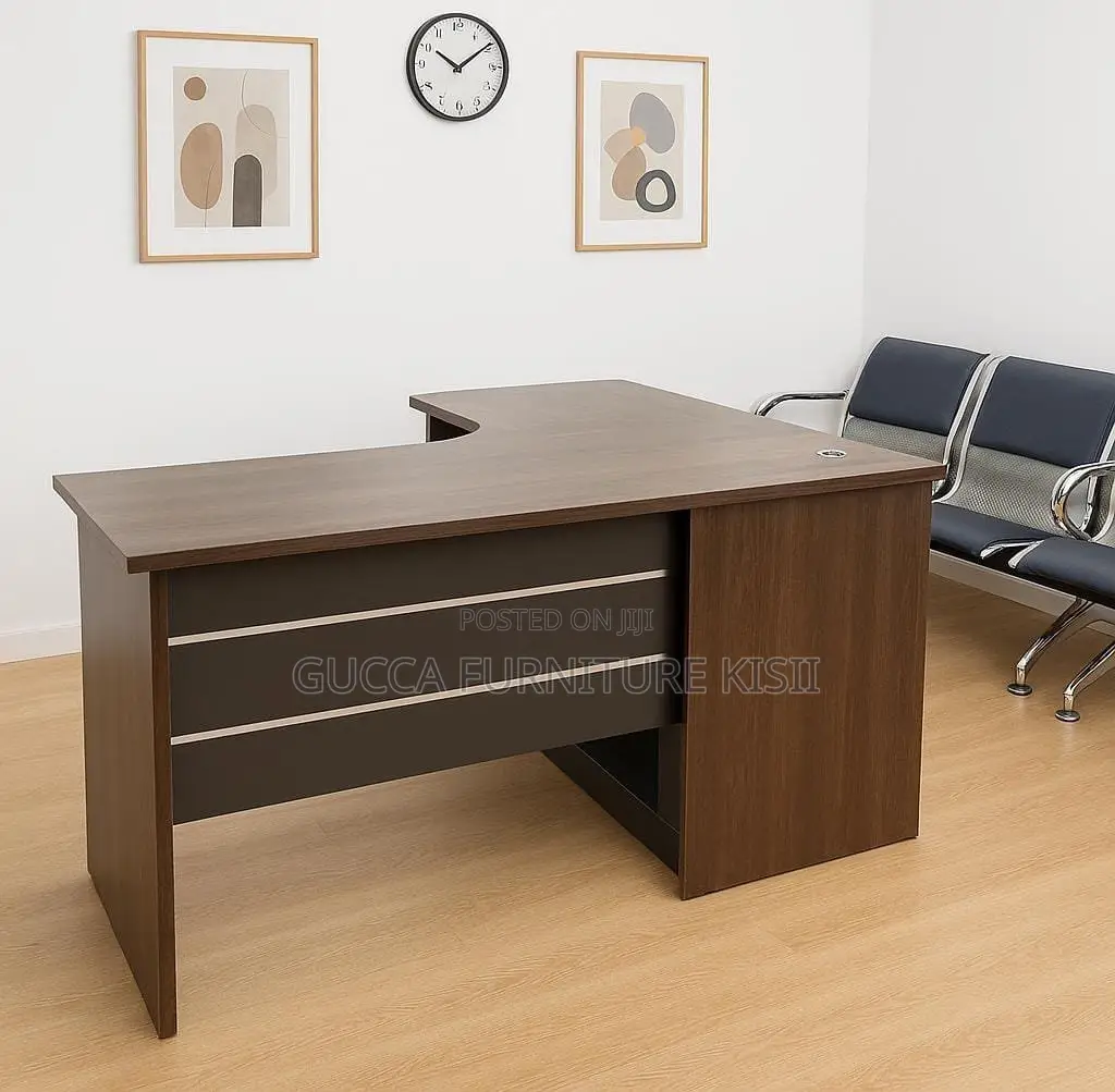 Office Desk; 1.4M Curved Office Desk