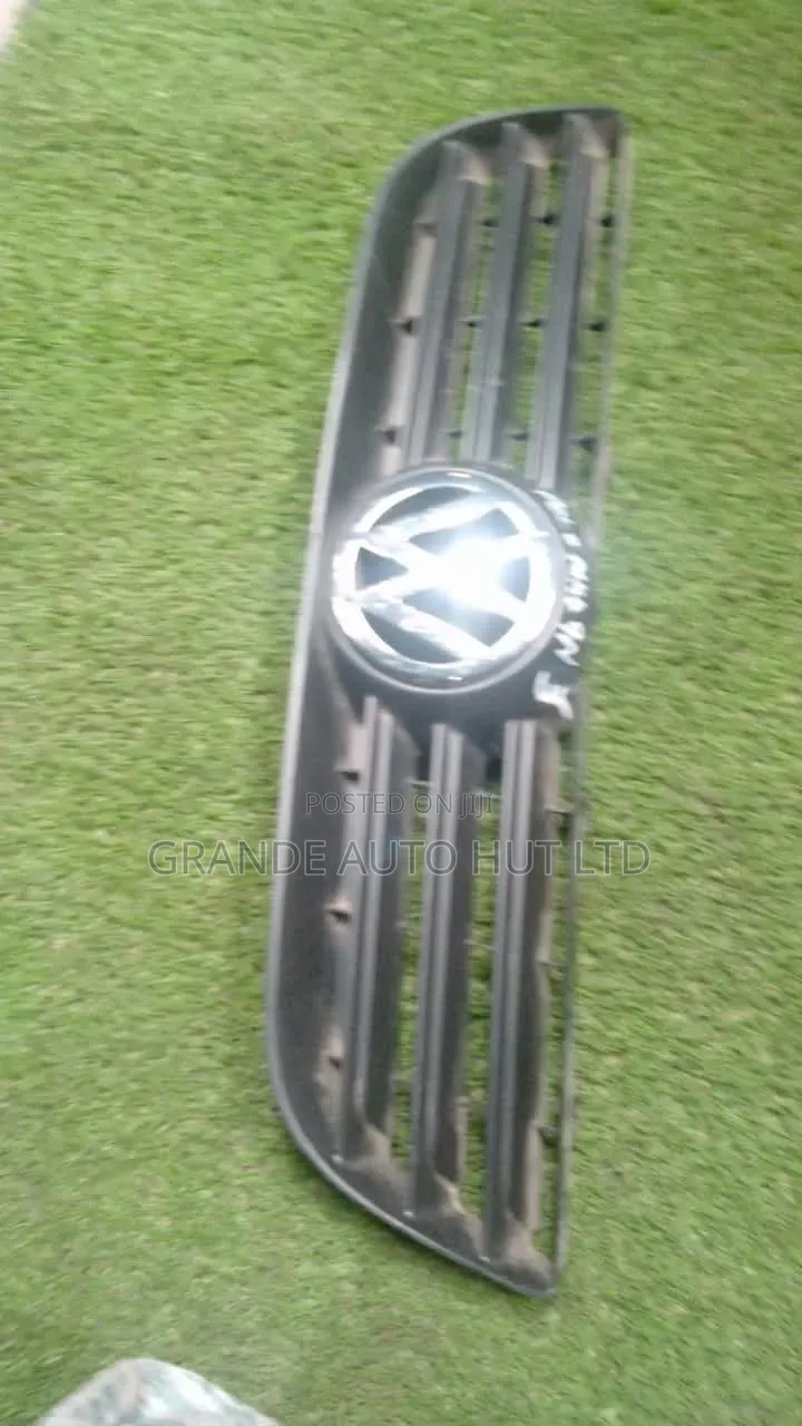 Volkswagen Polo Mk 4 Grill