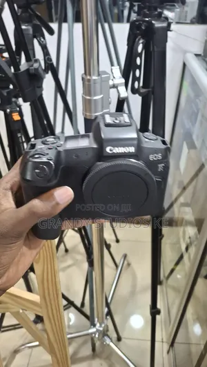 Canon Eos R