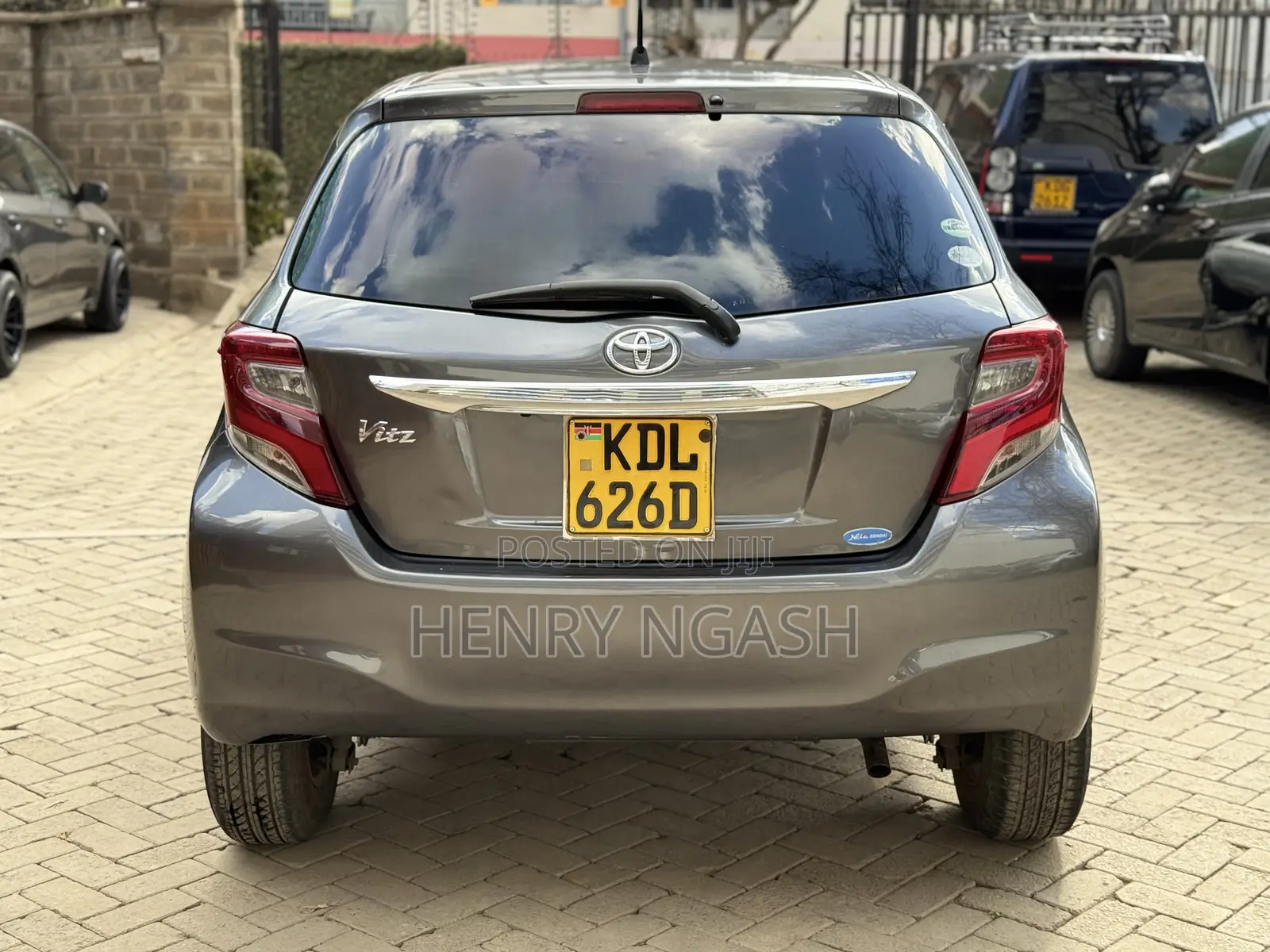 Toyota Vitz 2015 Gray