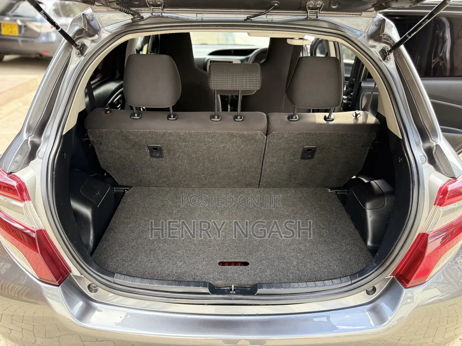 Toyota Vitz 2015 Gray