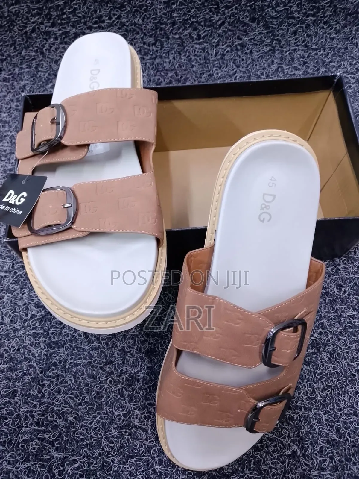 D G Sandals