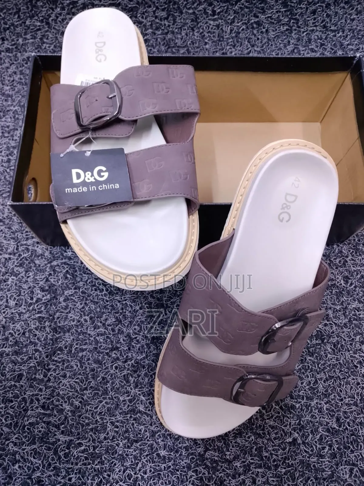 D G Sandals