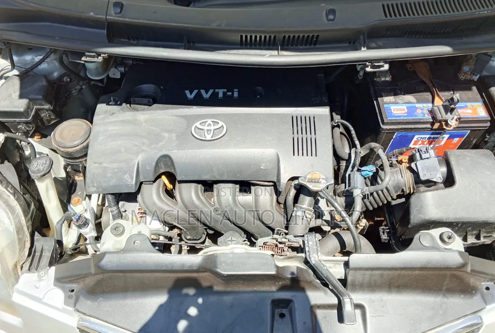 Toyota Ractis 2010 Silver