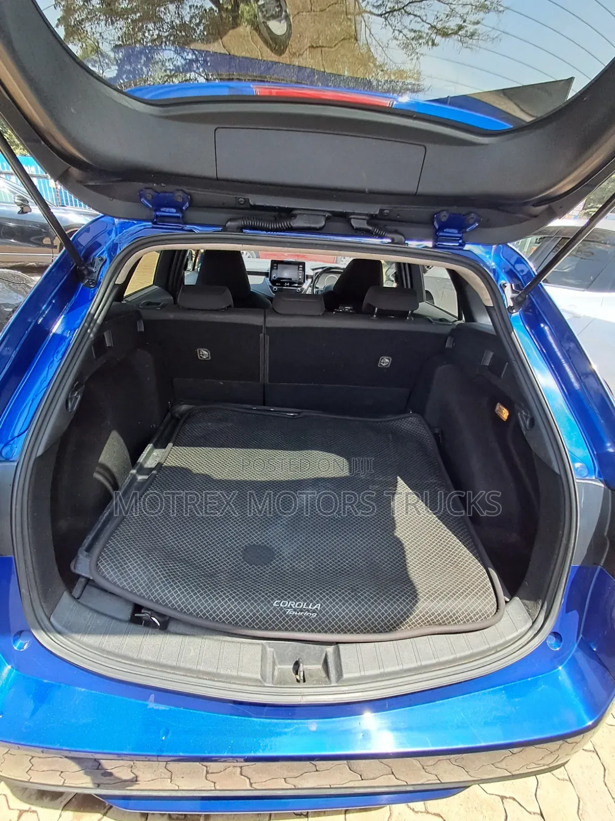 Toyota Corolla Touring 2019 Blue