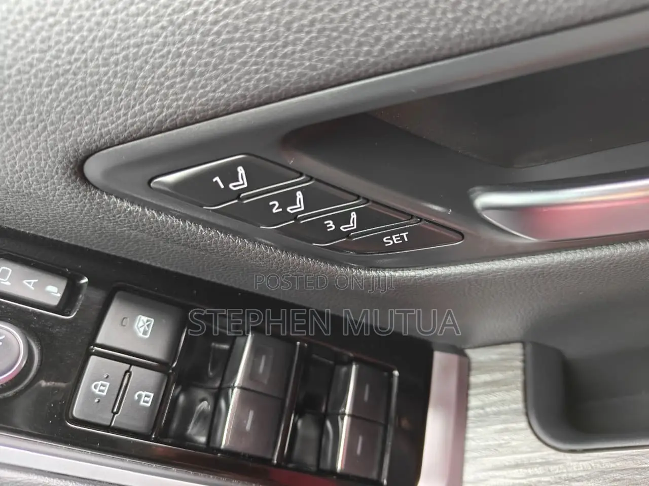 Toyota Land Cruiser LC300 2024