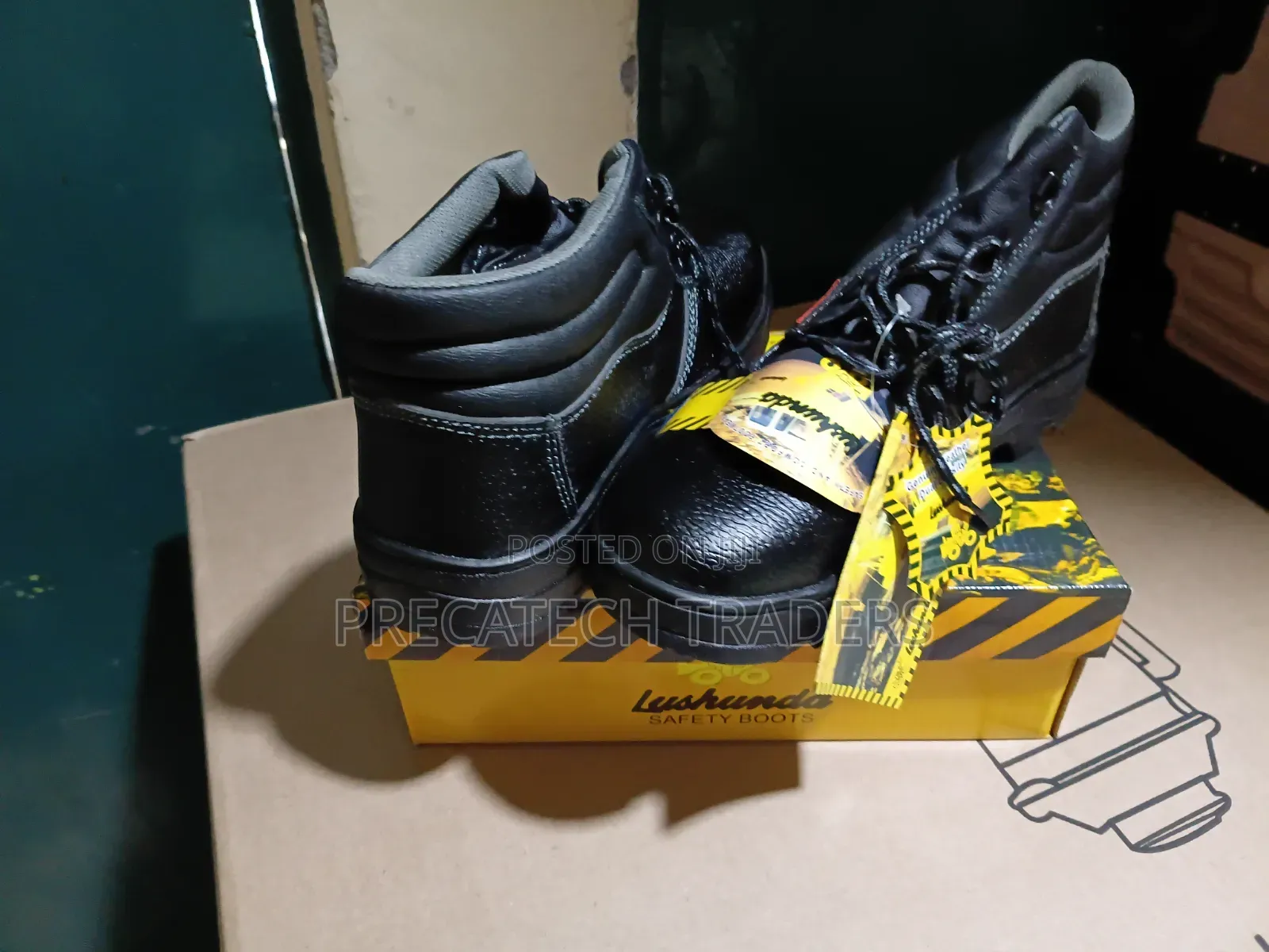 Lushundo Safety Boots – Black Protective Work Shoes