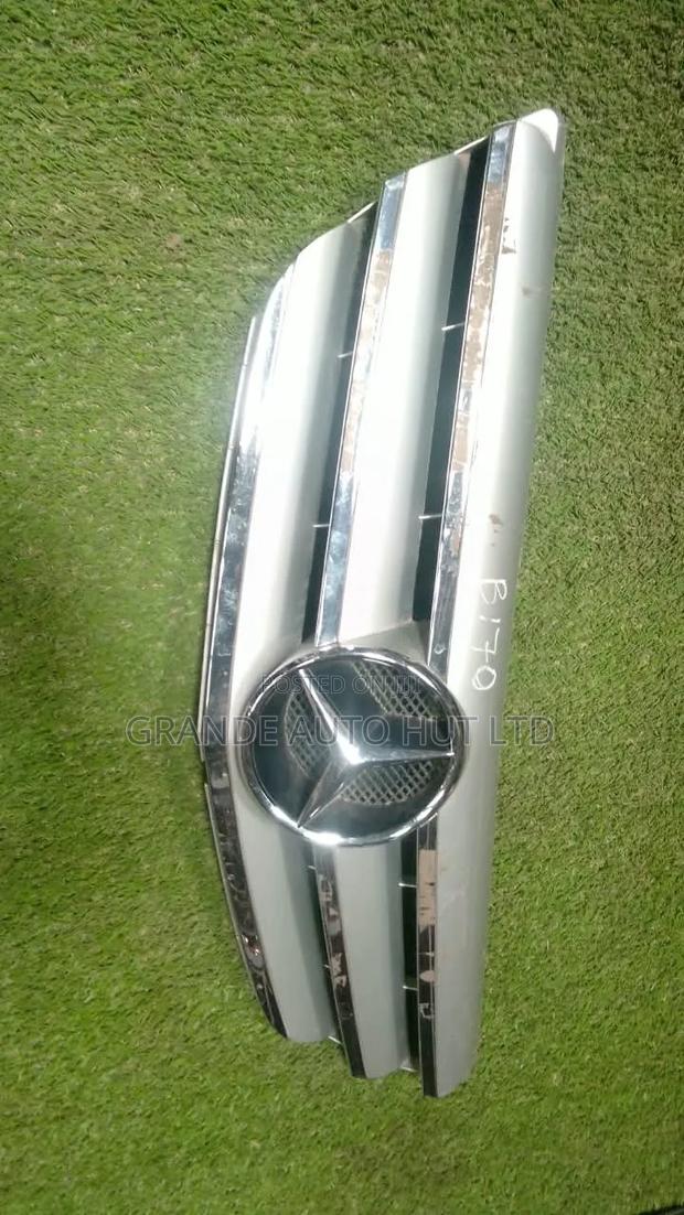 Mercedes B170 Grill - main view