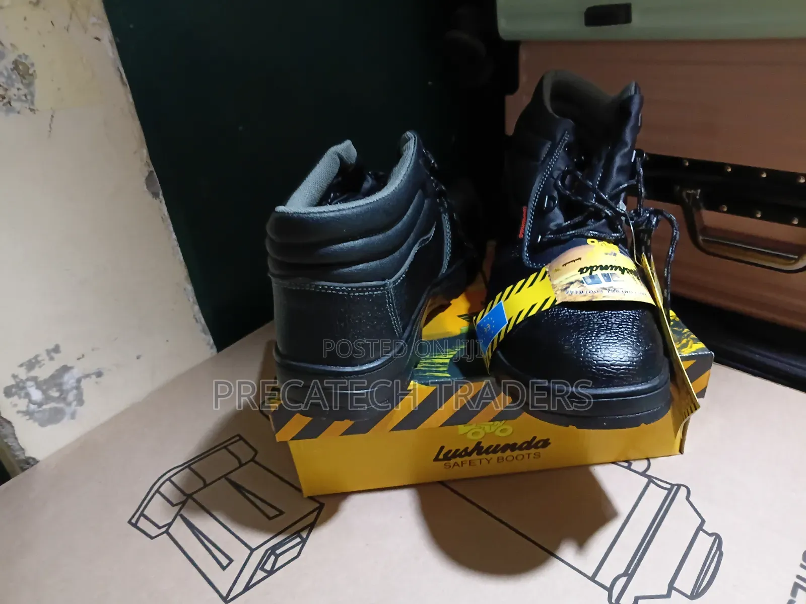 Black Safety Boots for Work Construction