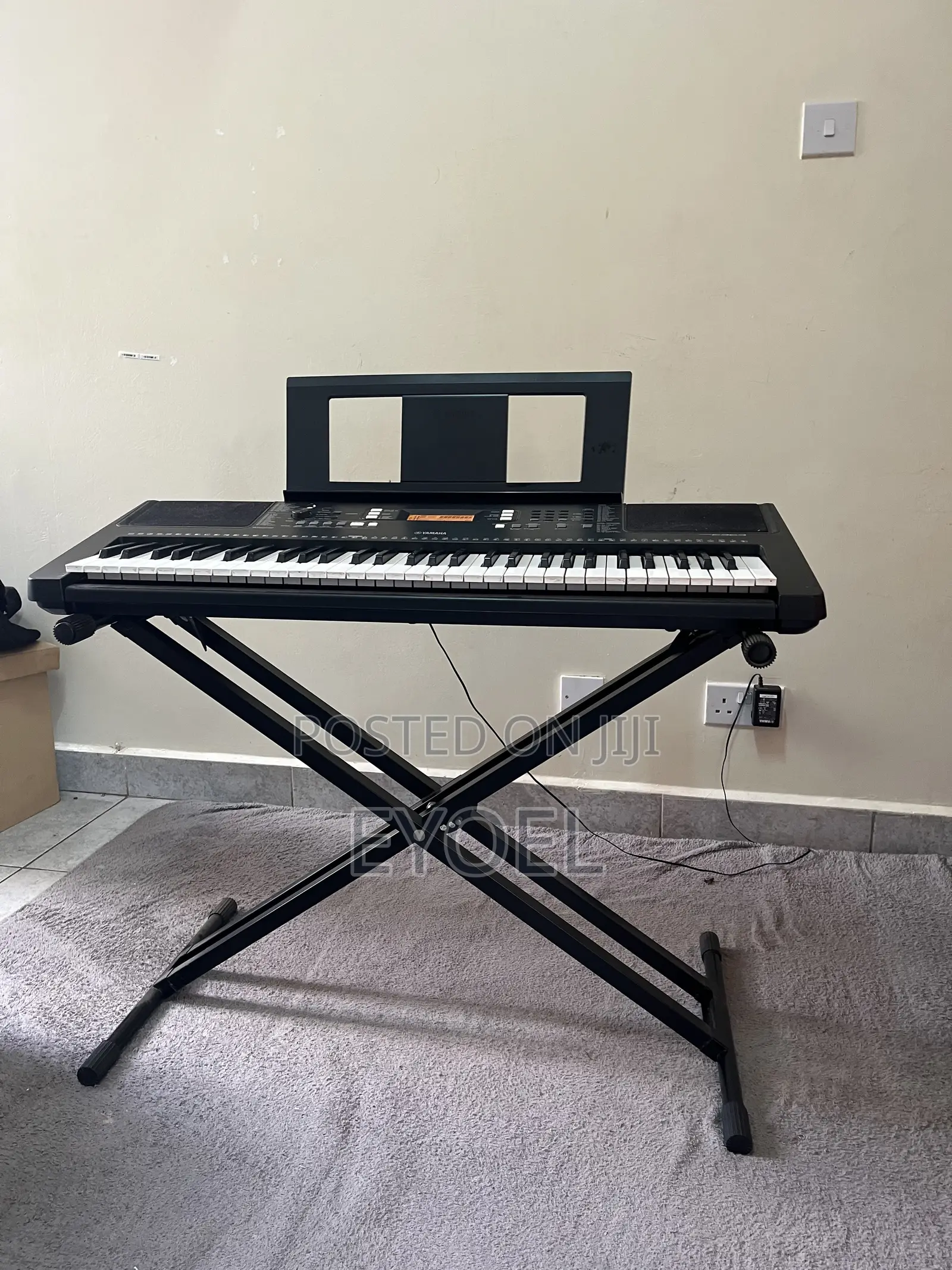 Yamaha Electronic Piano / Digital Keyboard