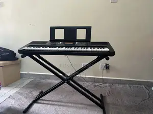 Yamaha Electronic Piano / Digital Keyboard