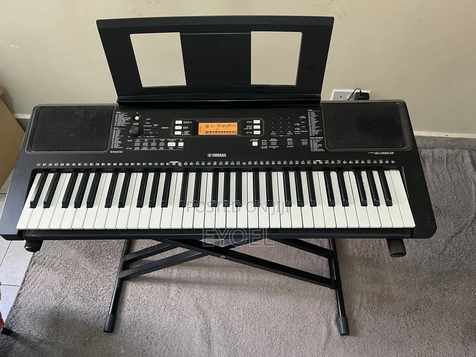 Yamaha Electronic Piano / Digital Keyboard