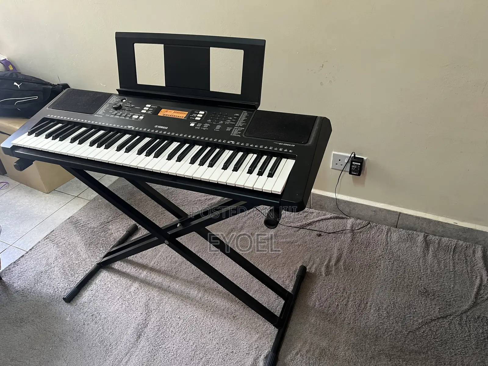 Yamaha Electronic Piano / Digital Keyboard