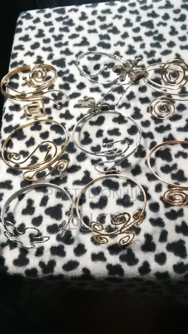 Armlets /Armcuffs - main view