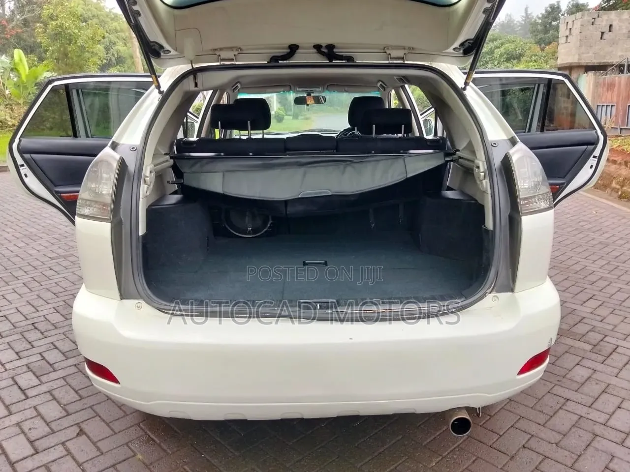 Toyota Harrier 2010 White