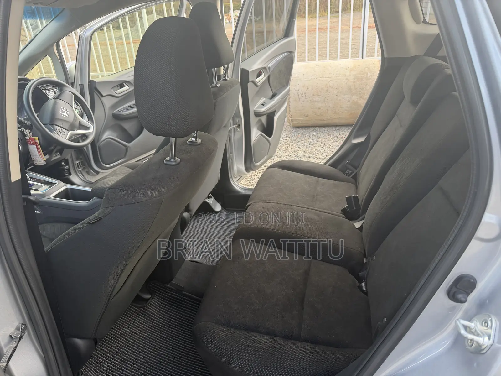 Honda Shuttle 2016 Silver