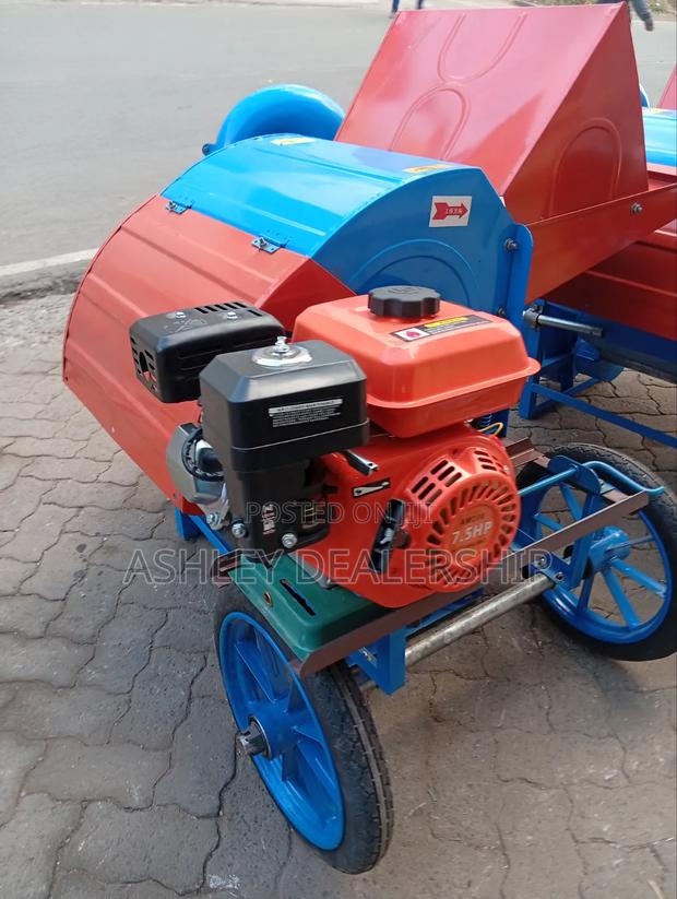 Petrol Rice Thresher Machine - main view