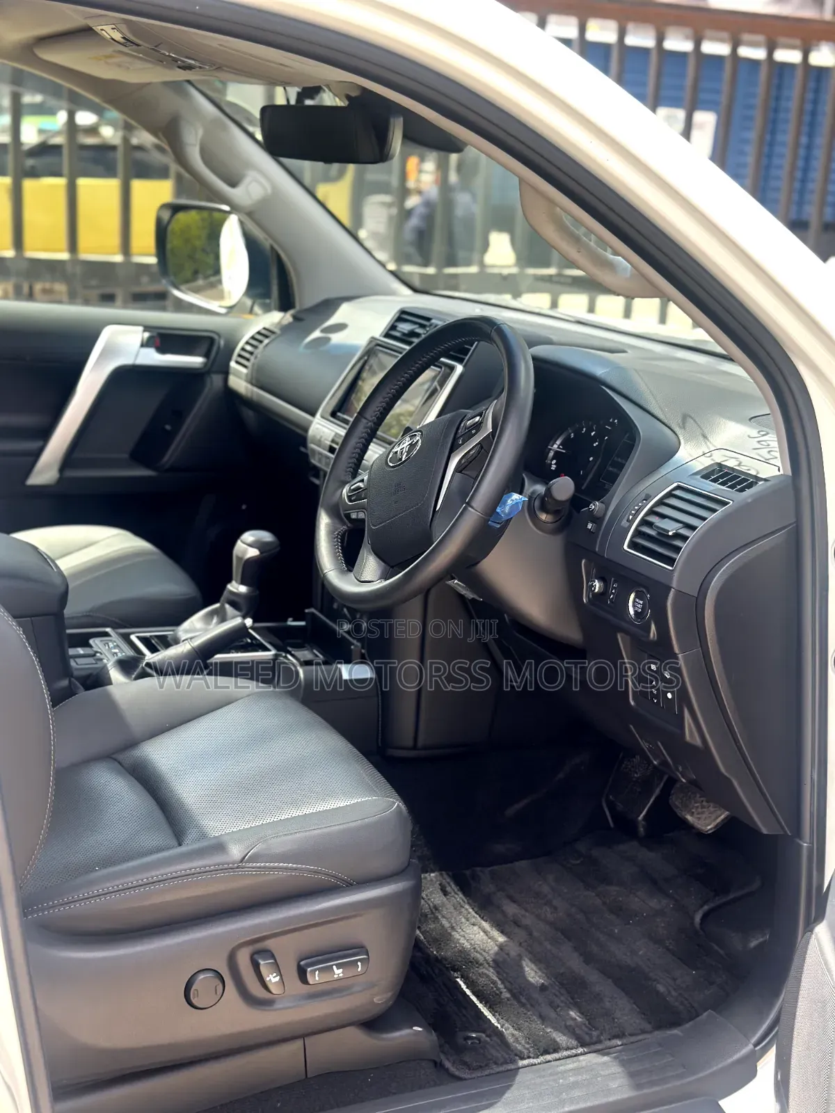 Toyota Land Cruiser Prado 2021 White