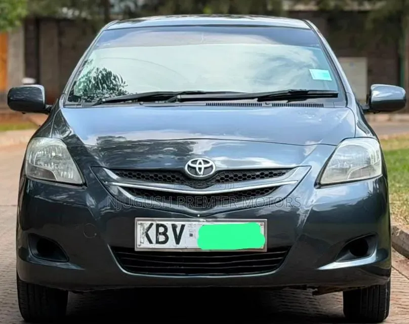 Toyota Belta 2006 Gray