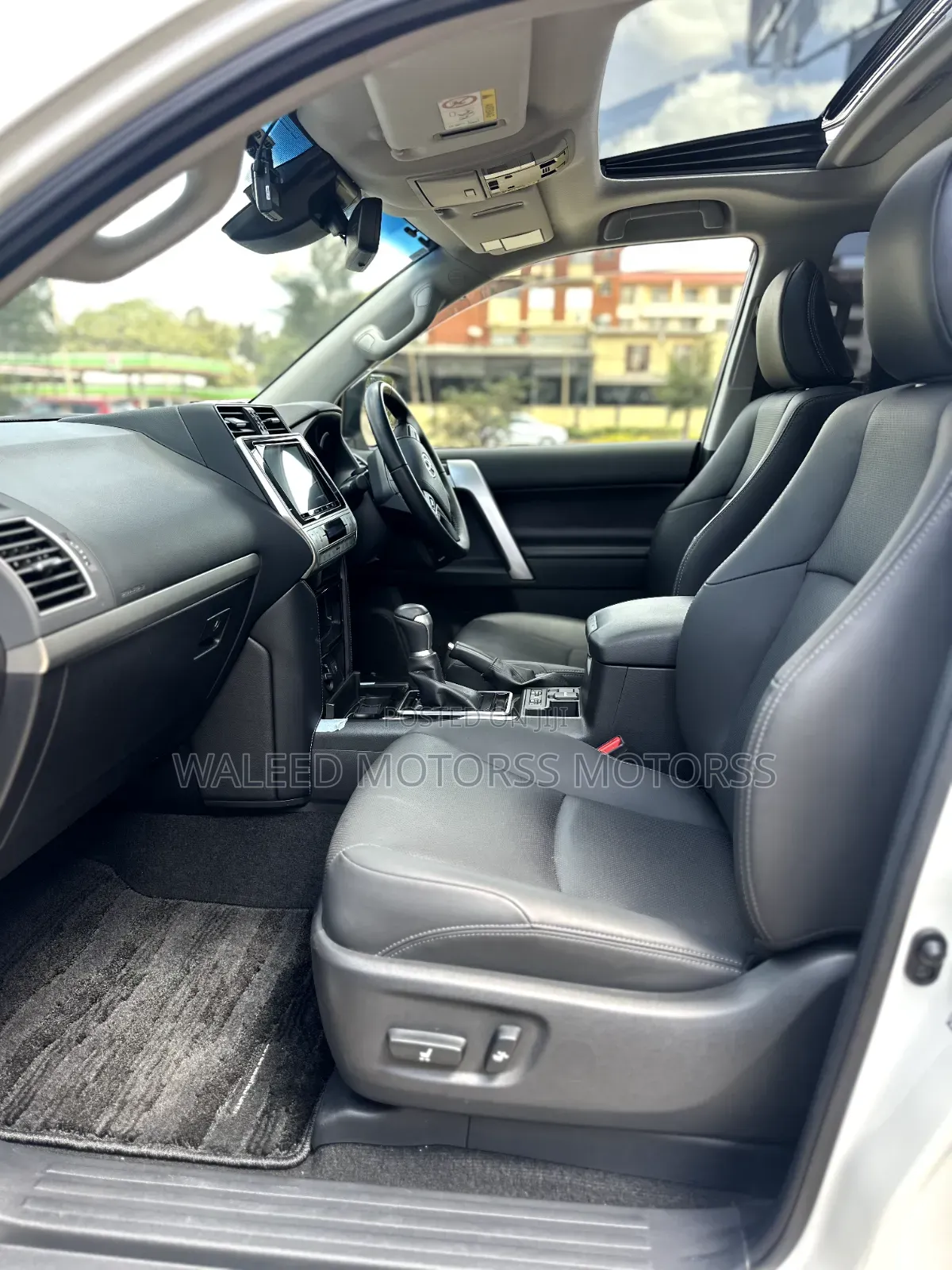 Toyota Land Cruiser Prado 2021 White