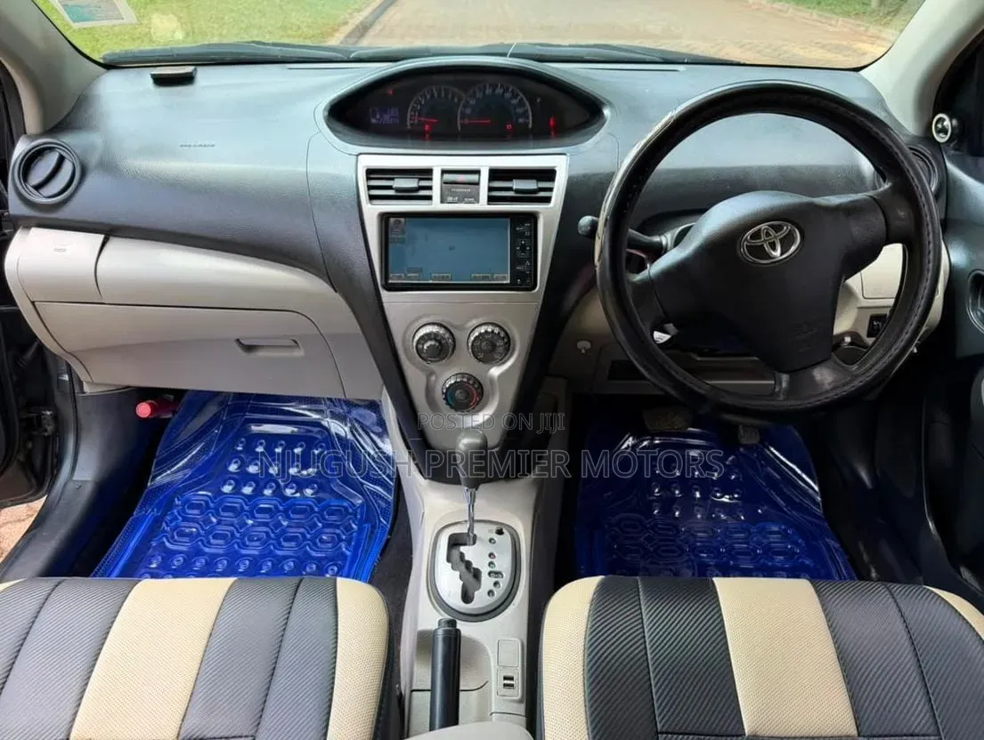 Toyota Belta 2006 Gray