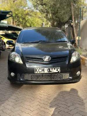 Toyota Auris 2010 Black