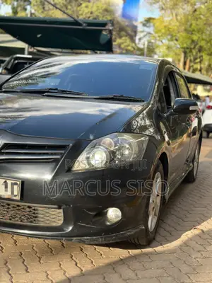 Toyota Auris 2010 Black