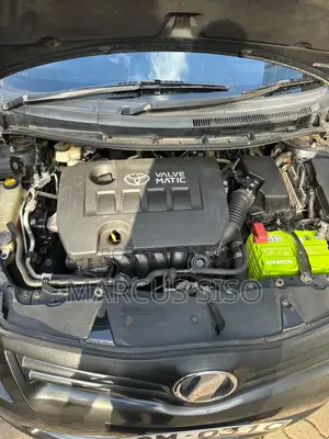 Toyota Auris 2010 Black