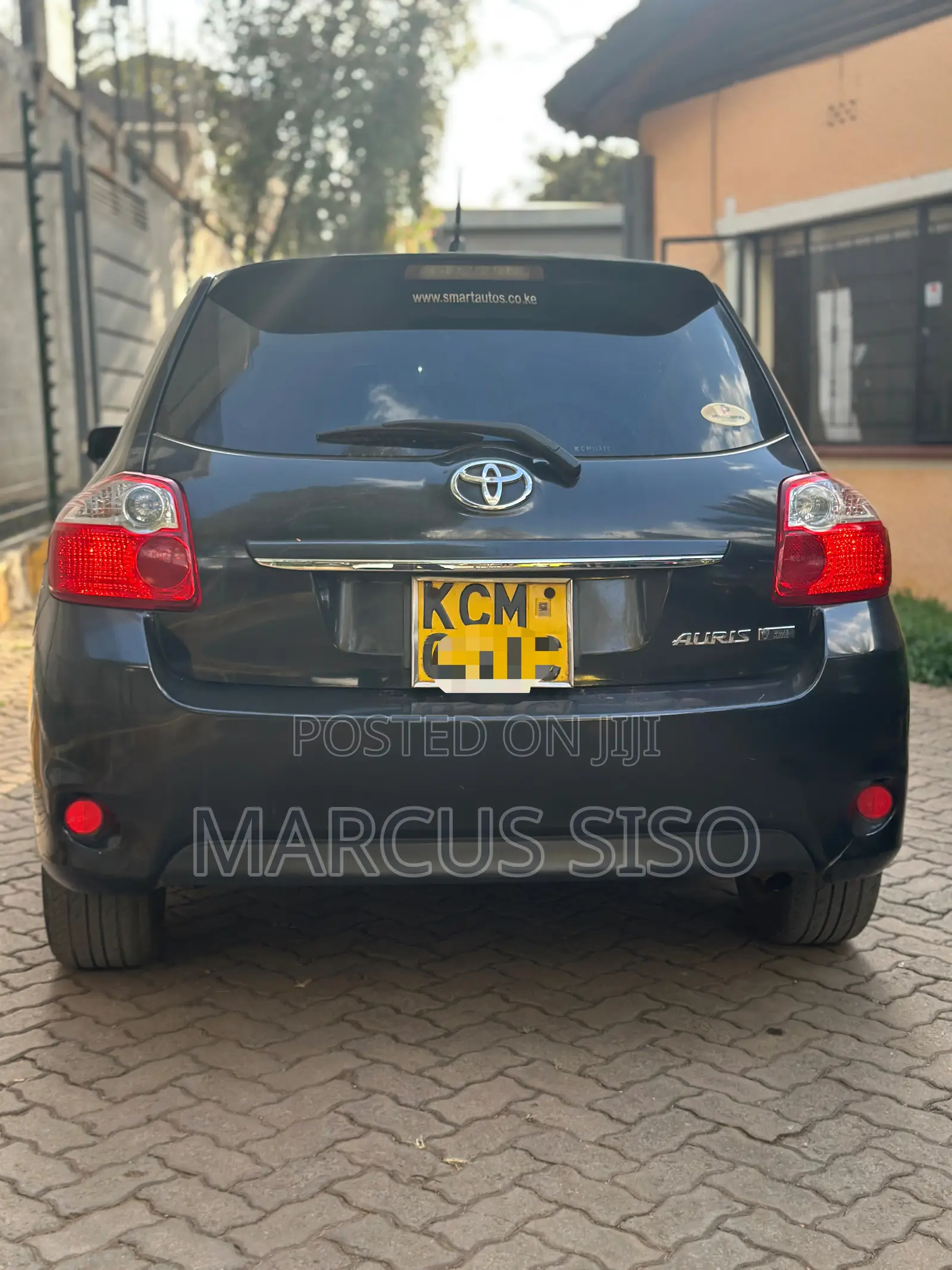 Toyota Auris 2010 Black