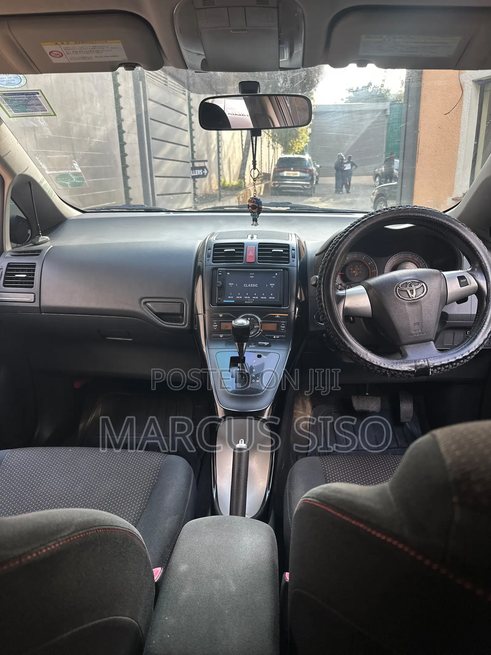 Toyota Auris 2010 Black