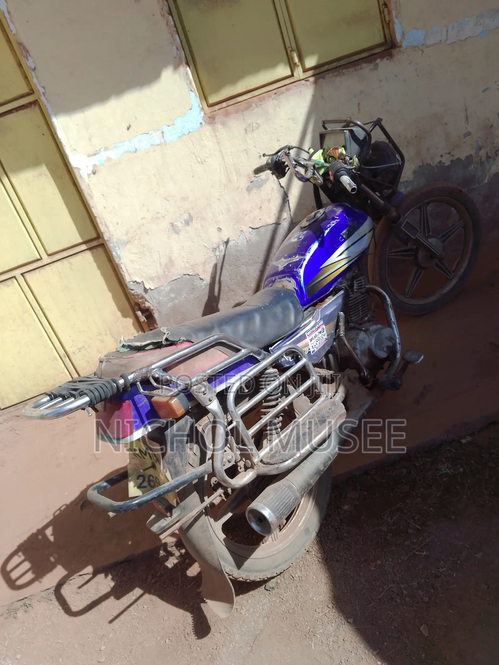 Bajaj Boxer 125 2010 Gray