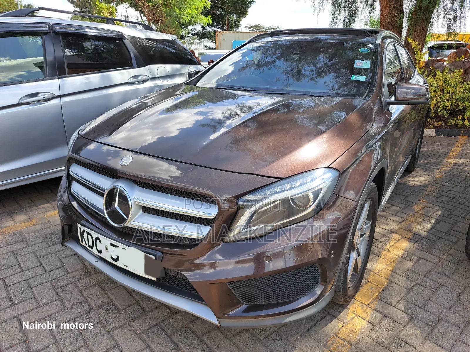 Mercedes-Benz GLA-Class 2015 Brown