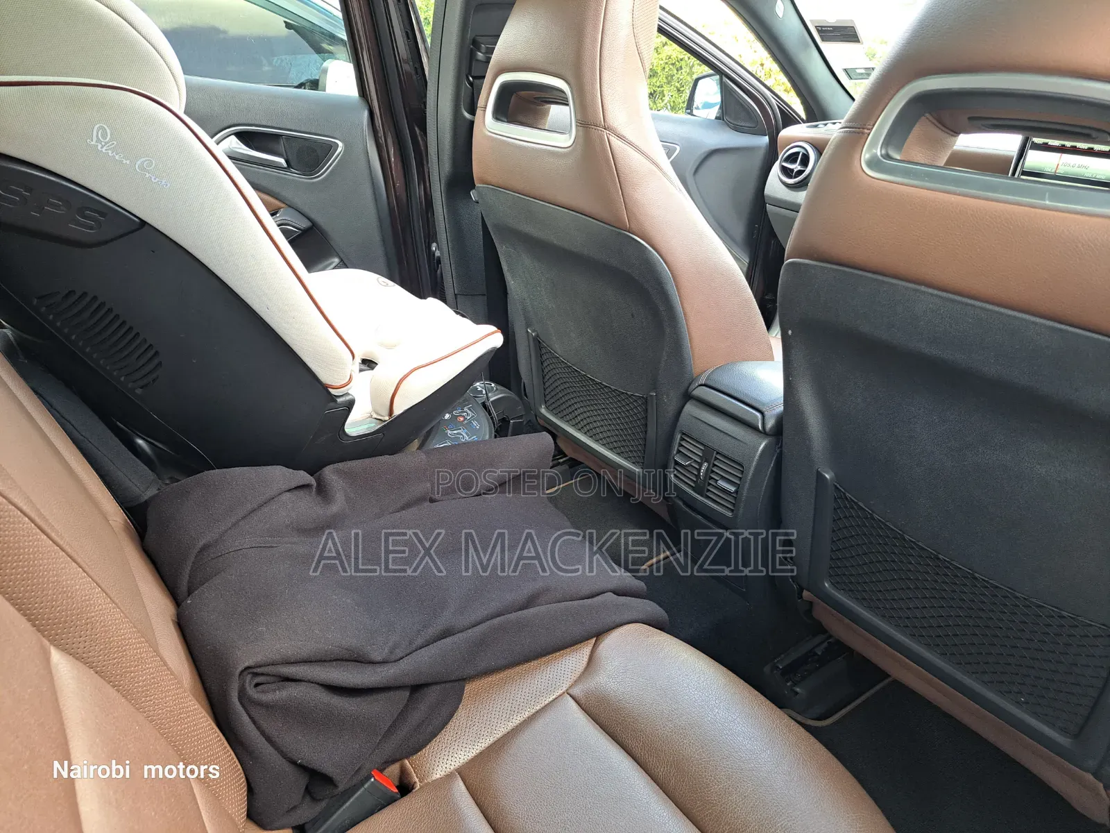 Mercedes-Benz GLA-Class 2015 Brown