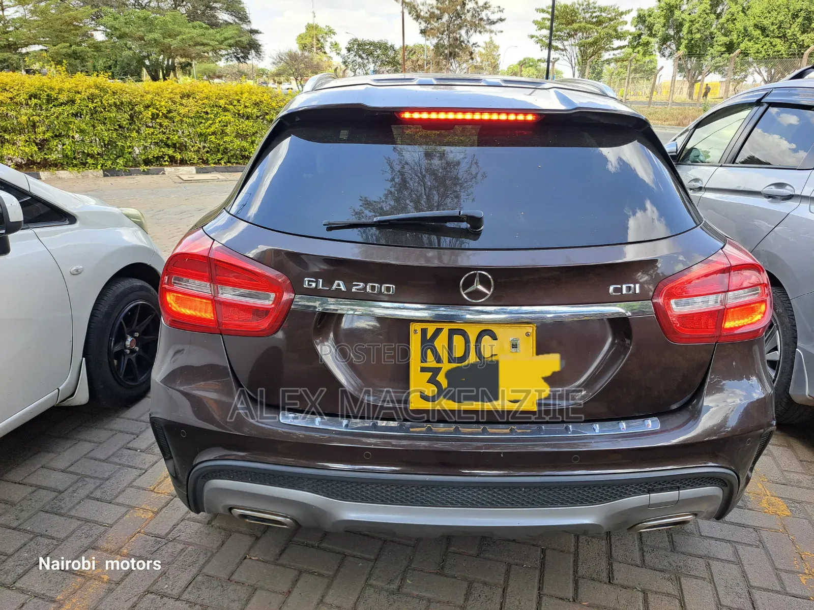 Mercedes-Benz GLA-Class 2015 Brown