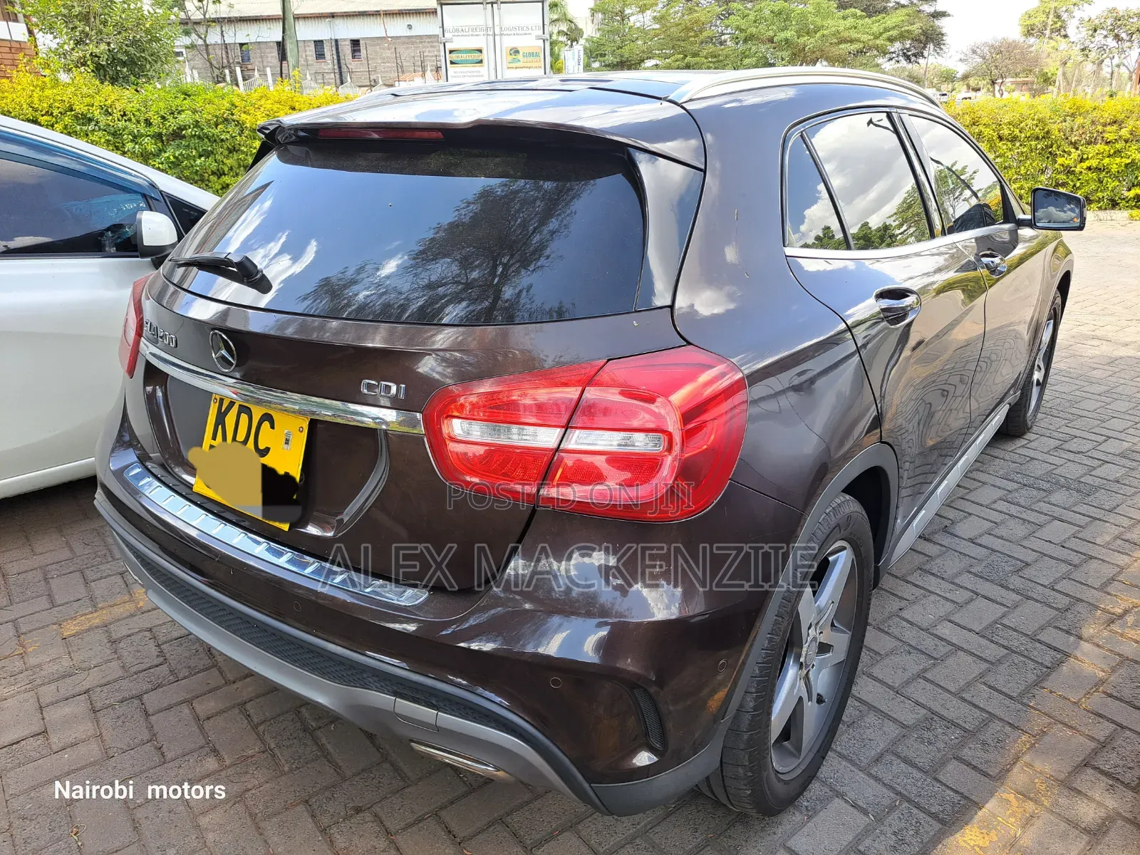 Mercedes-Benz GLA-Class 2015 Brown