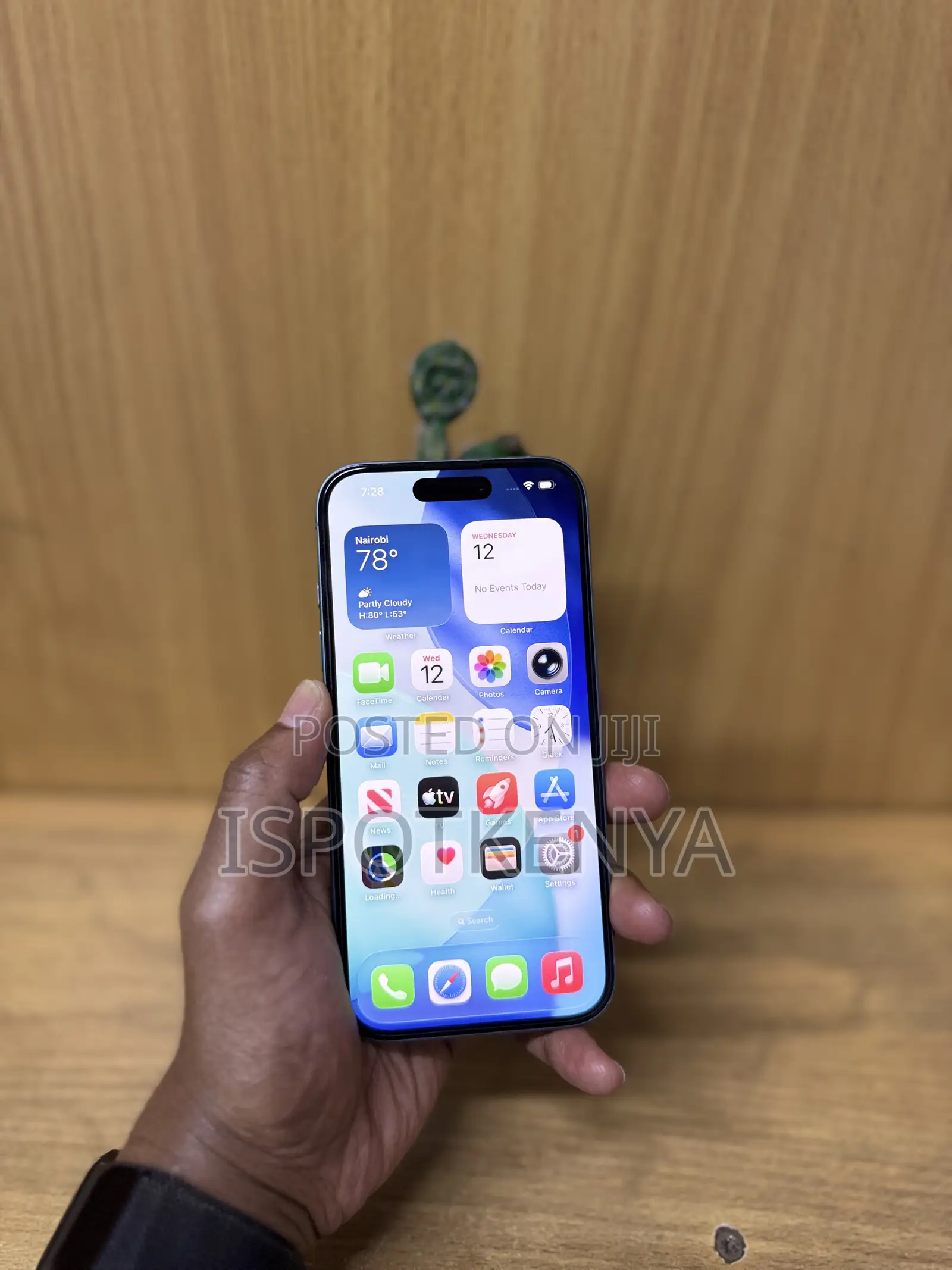 Apple iPhone 16 128 GB Green