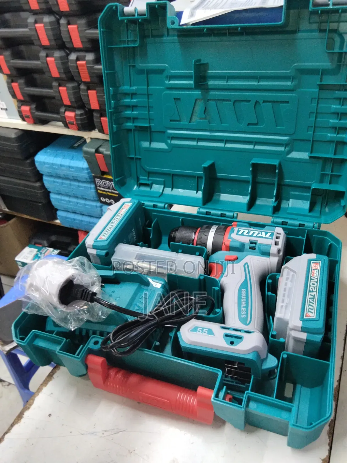Brushless Total Drill 20v /Rechargeable