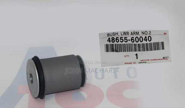 Small Lower Arm Bushes for Land Cruiser Prado 200 Series and Lexus 570