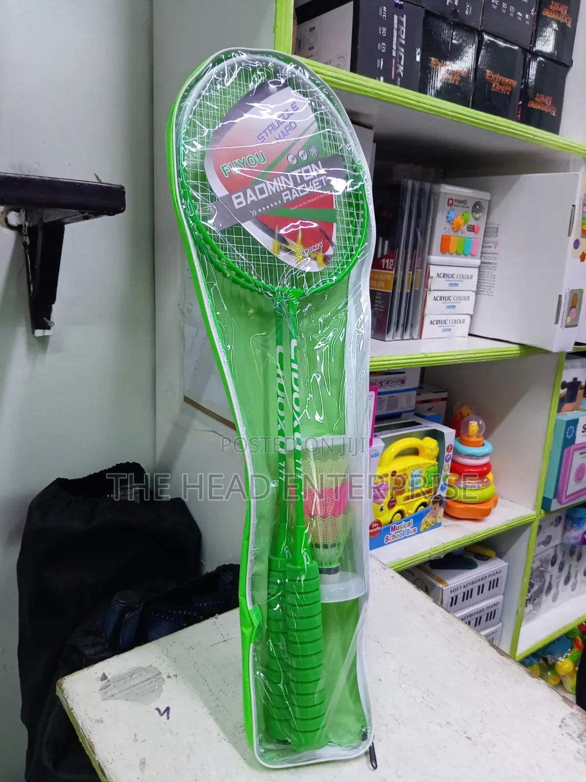 Badminton Racket for Kids With 3 Shuttle Cork