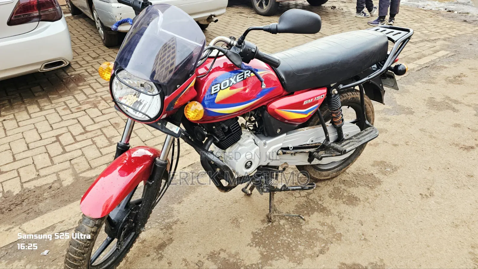 Bajaj Boxer 150 UG 2026 Red