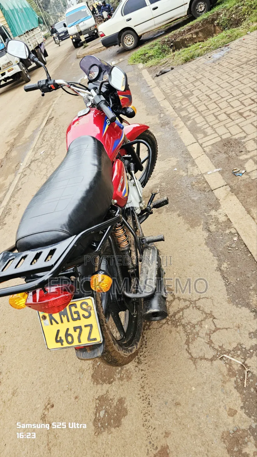Bajaj Boxer 150 UG 2026 Red