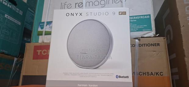 Harman Kardon Onyx Studio 9 Bluetooth Speaker – Black - thumbnail 3